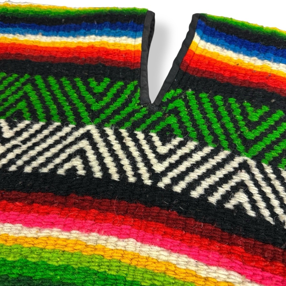 Vintage Mexican Serape Poncho Large Heavy  Textile Woven Wool 70x74‎ w/ Fringe - Picture 7 of 13